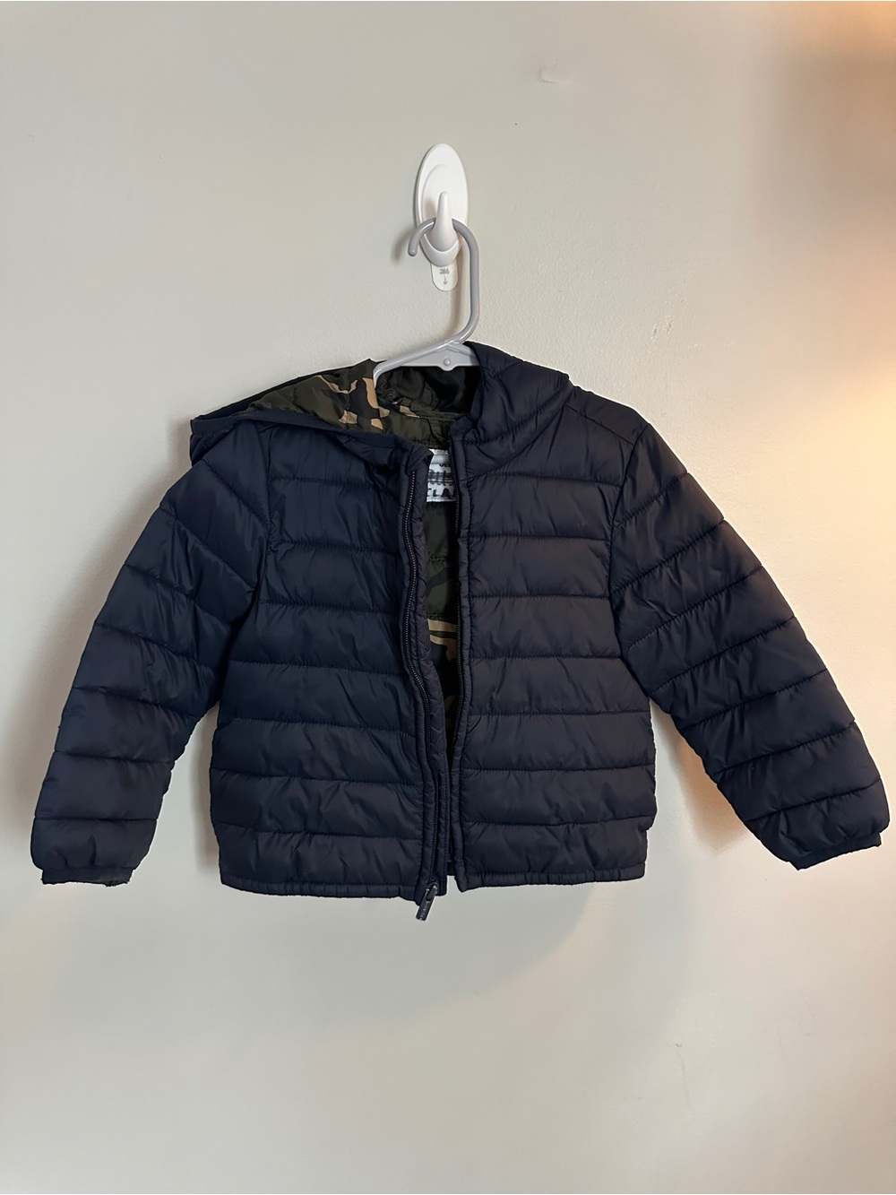 Old Navy Toddler Reversible Puffer Jacket with Camo Lining.